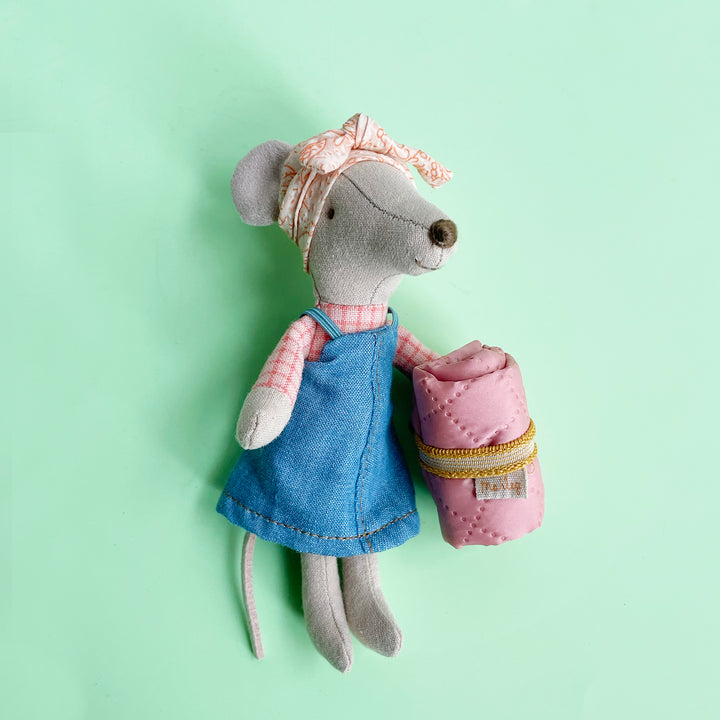 Hiker Mouse