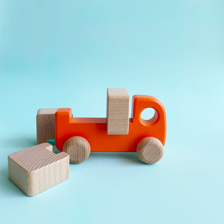 Wood Cargo Truck With Blocks