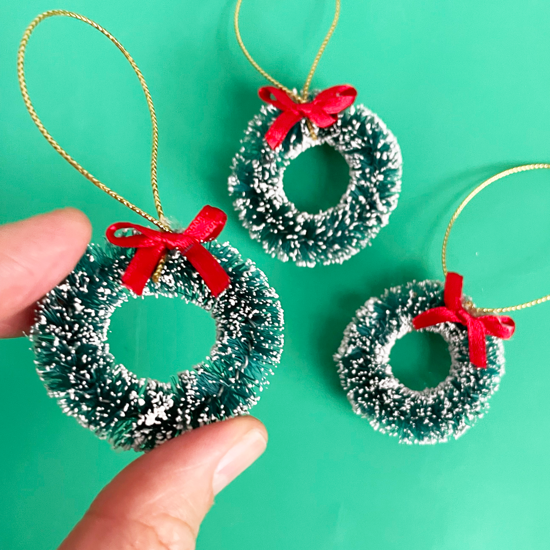 Tiny Holiday Wreath