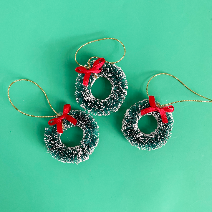 Tiny Holiday Wreath