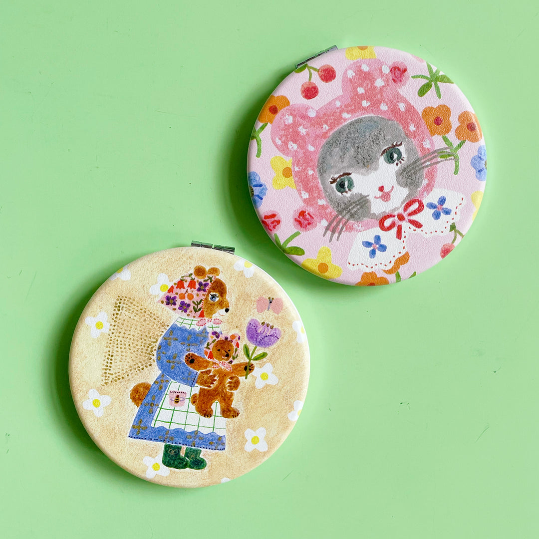 Aiko Fukawa Mirror Compact