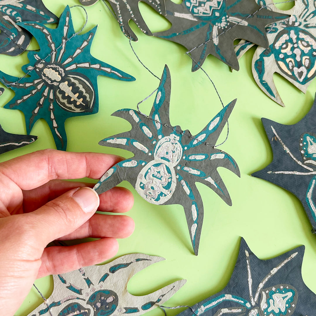Creeping Spider Sewn Garland