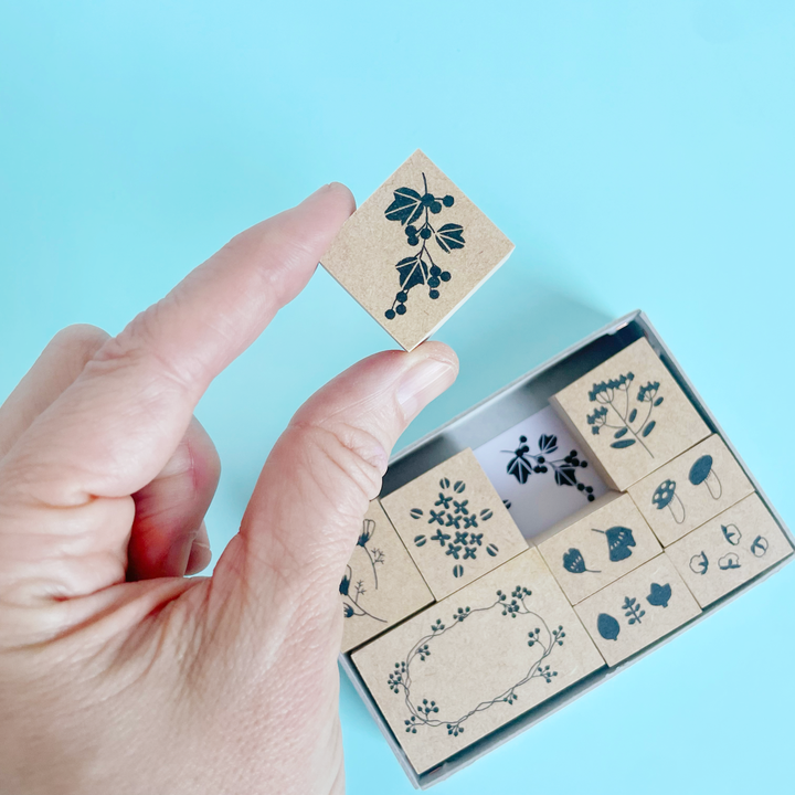 Small Floral Stamp Set