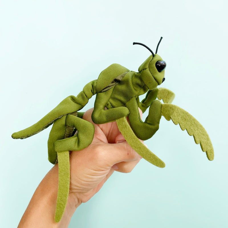 Praying Mantis Finger Puppet