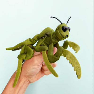 Praying Mantis Finger Puppet