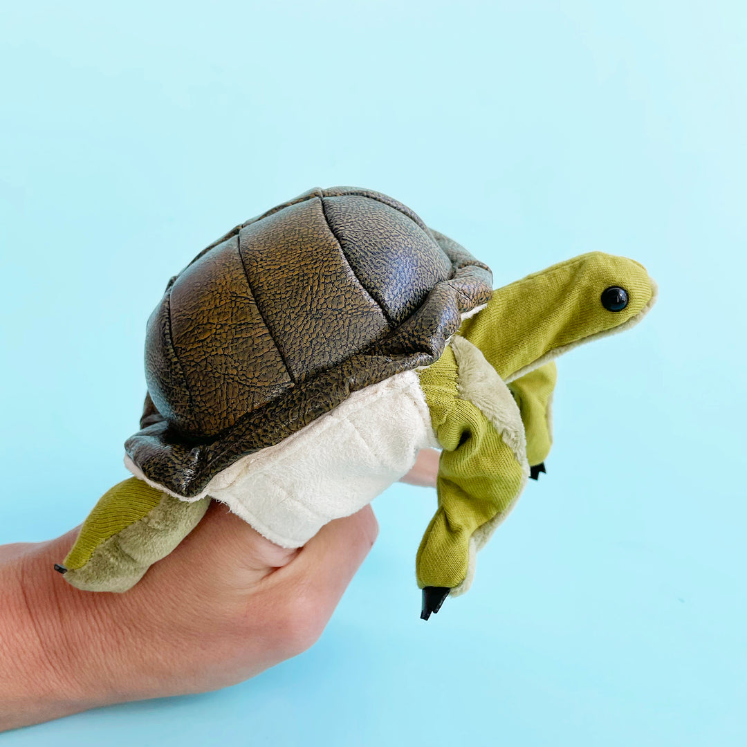 Turtle Finger Puppet