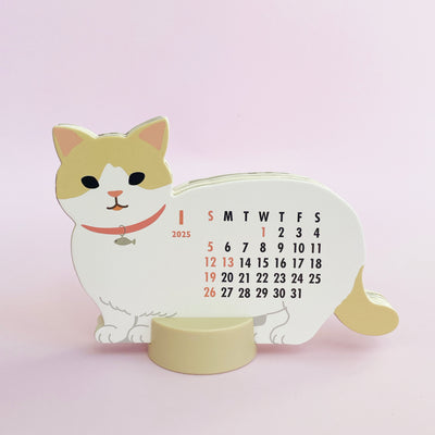 Munchkin Cat Desktop Calendar 2025