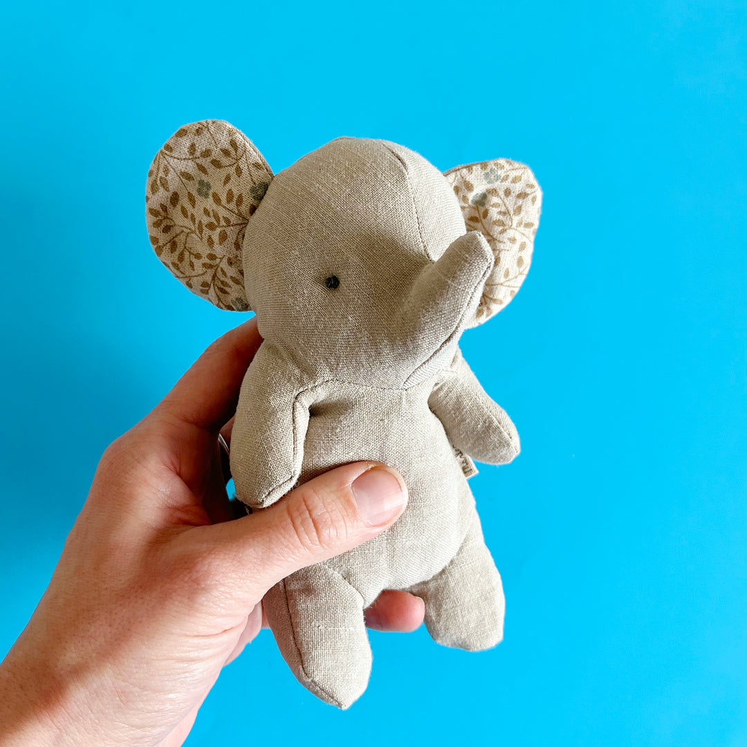 Mini Elephant Safari Friends