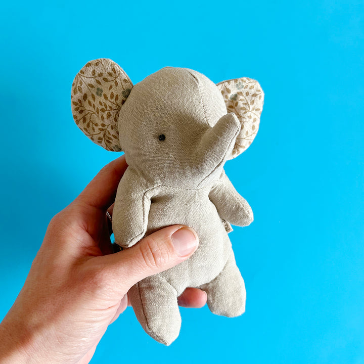 Mini Elephant Safari Friends