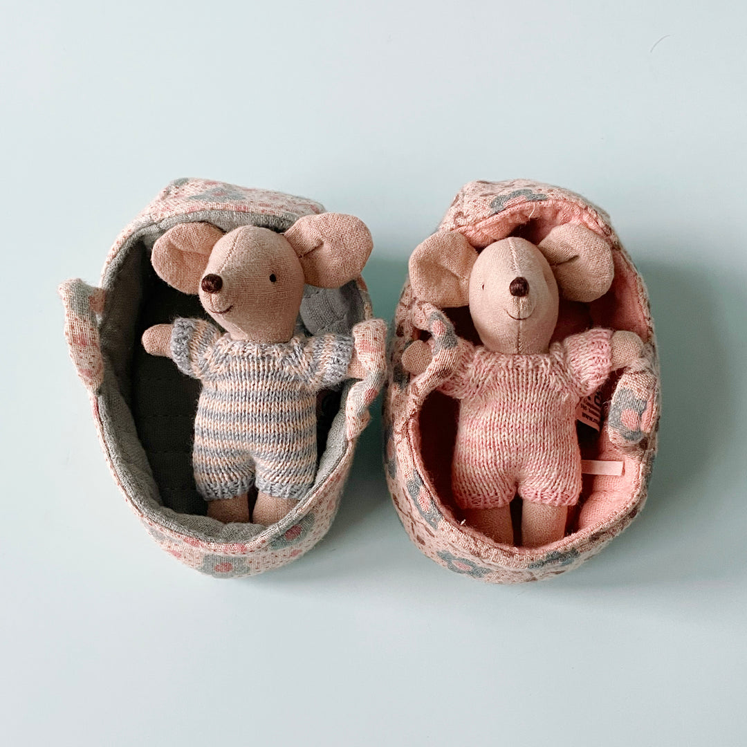 Baby Mouse in a Carry Cot