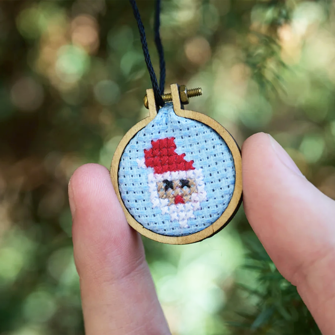 Christmas Mini Cross Stitch Bauble Kit