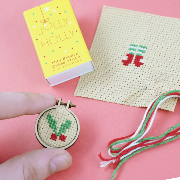 Christmas Mini Cross Stitch Bauble Kit