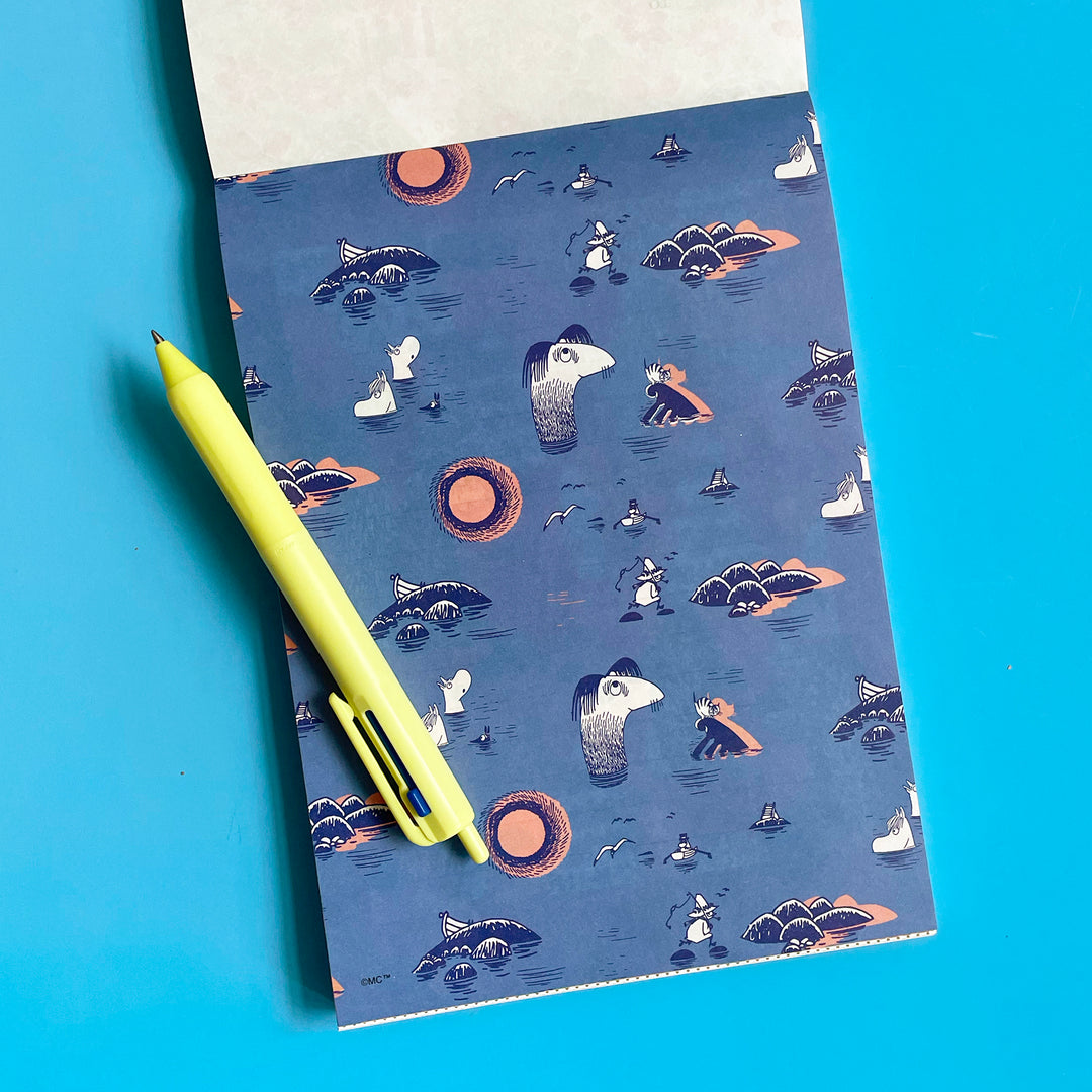 Moomin 100 Writing and Crafting Papers